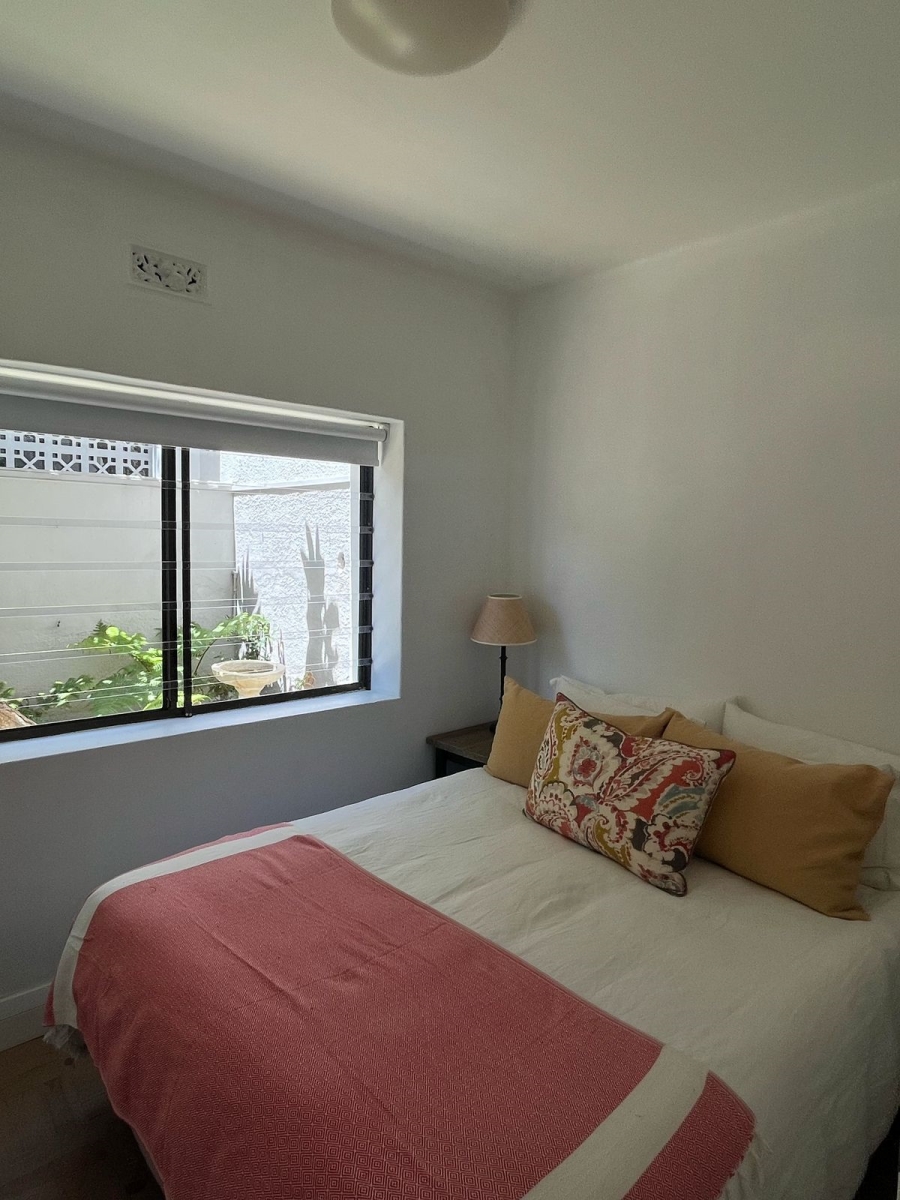 To Let 3 Bedroom Property for Rent in Vredehoek Western Cape